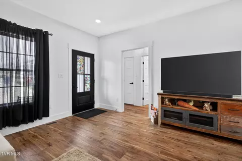 Entry Way - 1610 E Millard Street Johnson City Tn 37601, Johnson City, TN 37601 photo 1 of 1