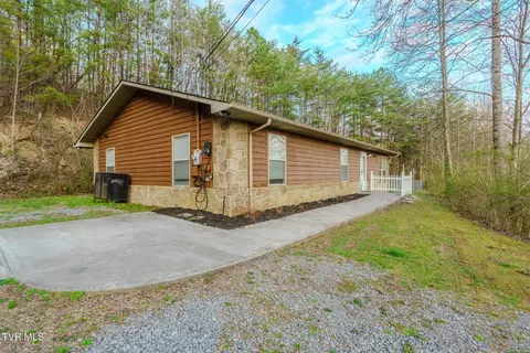 1430 Am King Way Sevierville Tn 37876, Sevierville, TN 37876