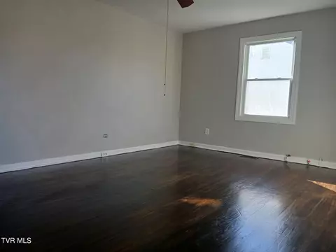 Living - 136 Beaver Street 1 Bristol Va 24201, Bristol, VA 24201 photo 3 of 3