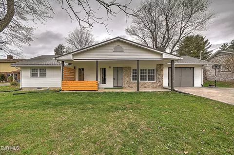 3309 Rustic Hills Drive Kingsport Tn 37660, Kingsport, TN 37660