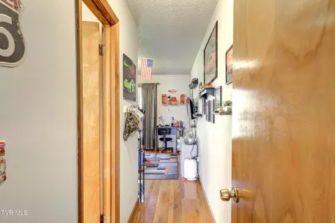 Entry Way - 154 Horton Ridge Road Erwin Tn 37650, Erwin, TN 37650 photo 3 of 4