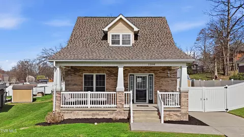 2208 Hiwassee Drive Kingsport Tn 37664, Kingsport, TN 37664