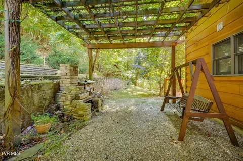 Exterior - 107 Deer Run Drive Flag Pond Tn 37657, Flag Pond, TN 37657 photo 6 of 19