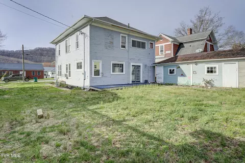 Exterior - 124 N Elm Avenue Erwin Tn 37650, Erwin, TN 37650 photo 5 of 9