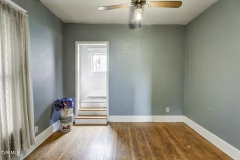 Bedroom - 124 N Elm Avenue Erwin Tn 37650, Erwin, TN 37650 photo 3 of 11