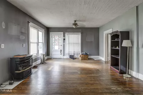 Living - 124 N Elm Avenue Erwin Tn 37650, Erwin, TN 37650 photo 2 of 2
