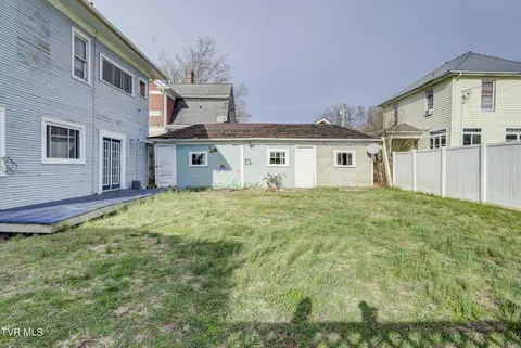 Exterior - 124 N Elm Avenue Erwin Tn 37650, Erwin, TN 37650 photo 6 of 9