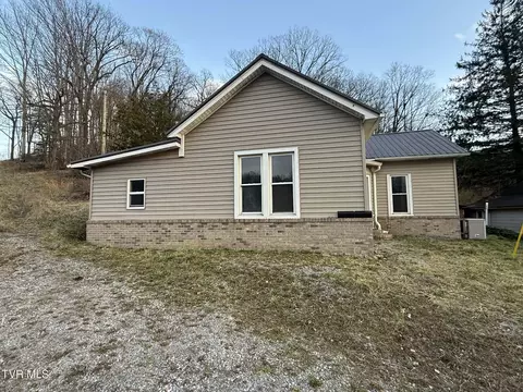 620 E Gilley Avenue Big Stone Gap Va 24219, Big Stone Gap, VA 24219