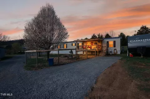 393 Meadow Creek Road Bristol Tn 37620, Bristol, TN 37620