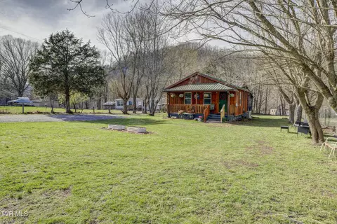 Exterior - 412 Railroad Street Erwin Tn 37650, Erwin, TN 37650 photo 10 of 12