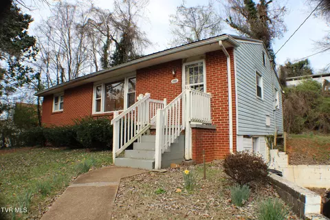 3988 Memorial Boulevard Kingsport Tn 37664, Kingsport, TN 37664