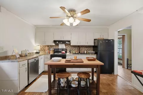 Kitchen - 949 Jefferson Drive Wise Va 24293, Wise, VA 24293 photo 1 of 2