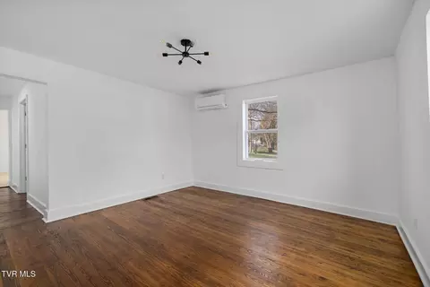 Living - 2152 Randolph Street Bristol Va 24201, Bristol, VA 24201 photo 1 of 4