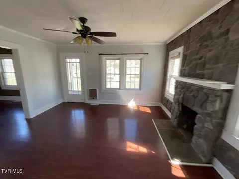 Living - 137 Crestview Drive Fall Branch Tn 37656, Fall Branch, TN 37656 photo 1 of 1