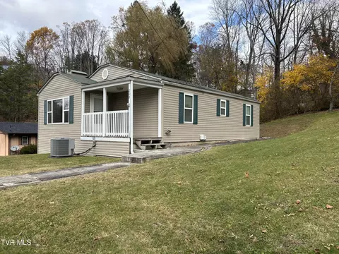 202 NE Railroad Avenue Wise Va 24293, Wise, VA 24293