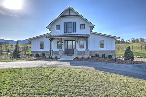 190 Farmhouse Village Trail Butler Tn 37640, Butler, TN 37640