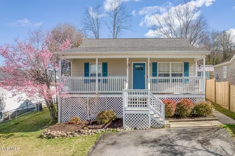 105 Saint James Place Bristol Tn 37620, Bristol, TN 37620