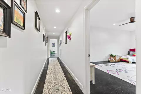 Entry Way - 131 Brown Drive Chuckey Tn 37641, Chuckey, TN 37641 photo 5 of 8