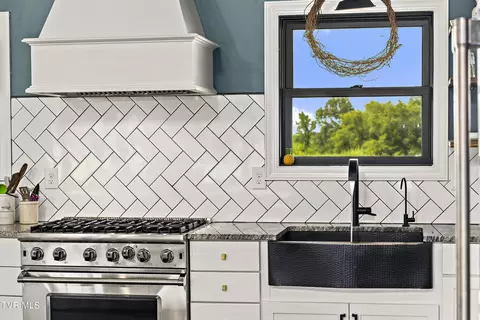 Kitchen - 131 Brown Drive Chuckey Tn 37641, Chuckey, TN 37641 photo 1 of 3