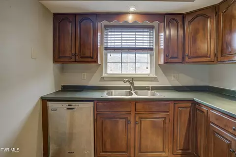 204 E Mountain View Road 40 Johnson City Tn 37601, Johnson City, TN 37601 photo 3
