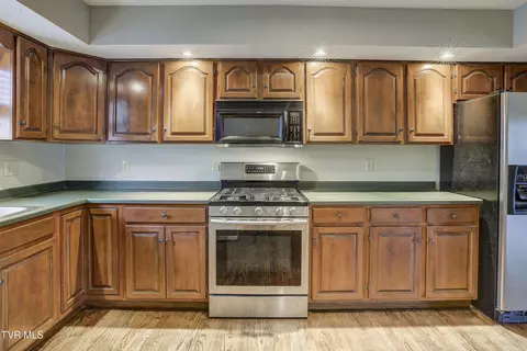 204 E Mountain View Road 40 Johnson City Tn 37601, Johnson City, TN 37601 photo 2