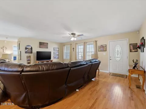197 Deer Ridge Drive Rutledge Tn 37861, Rutledge, TN 37861 photo 5