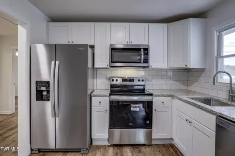 932 E Mountain View Road Johnson City Tn 37601, Johnson City, TN 37601 photo 5