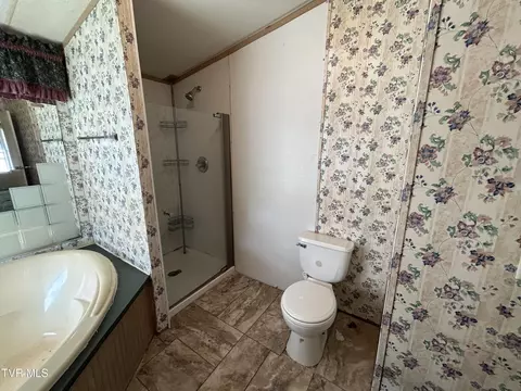 Bath - 1861 Corby Bridge Road Chuckey Tn 37641, Chuckey, TN 37641 photo 4 of 8