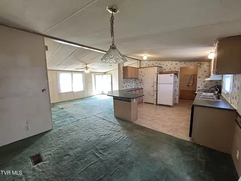 Living - 1861 Corby Bridge Road Chuckey Tn 37641, Chuckey, TN 37641 photo 3 of 4