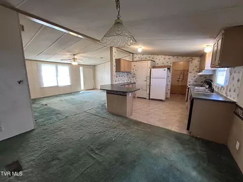 Living - 1861 Corby Bridge Road Chuckey Tn 37641, Chuckey, TN 37641 photo 4 of 4