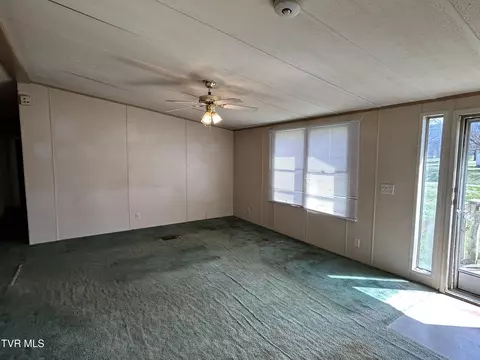 Living - 1861 Corby Bridge Road Chuckey Tn 37641, Chuckey, TN 37641 photo 2 of 4