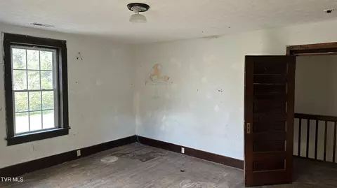 Bedroom - 2459 Old State Route 34 Limestone Tn 37681, Limestone, TN 37681 photo 5 of 10