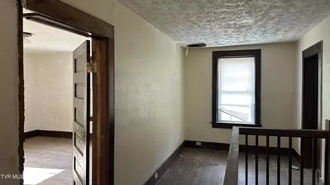 Entry Way - 2459 Old State Route 34 Limestone Tn 37681, Limestone, TN 37681 photo 7 of 28