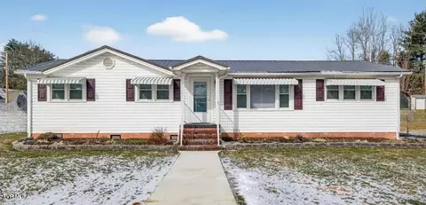 407 NE Summers Street Abingdon Va 24210, Abingdon, VA 24210