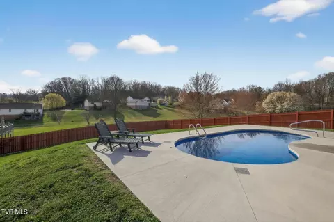 Exterior - 105 Meadow Court Gray Tn 37615, Gray, TN 37615 photo 7 of 10