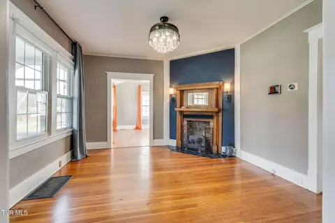 Living - 518 Ohio Avenue Erwin Tn 37650, Erwin, TN 37650 photo 5 of 9