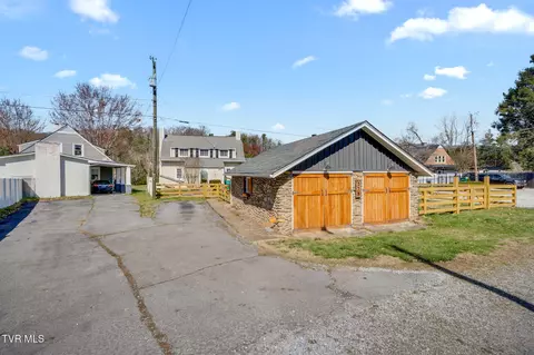 Exterior - 518 Ohio Avenue Erwin Tn 37650, Erwin, TN 37650 photo 11 of 13