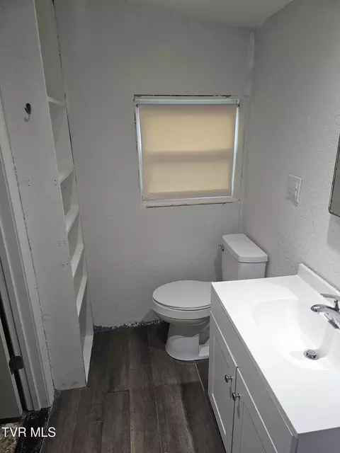 Bath - 807 Coeburn Road Wise Va 24293, Wise, VA 24293 photo 2 of 2
