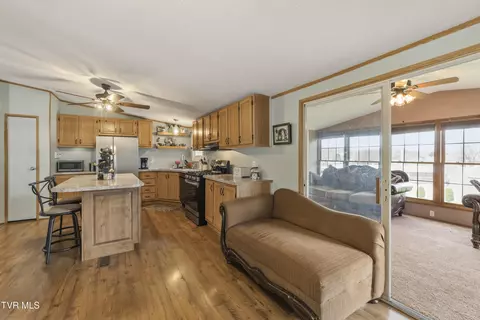 Kitchen - 375 Bill West Road Limestone Tn 37681, Limestone, TN 37681 photo 3 of 4