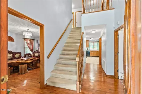 Entry Way - 515 Scioto Road Unicoi Tn 37692, Unicoi, TN 37692 photo 2 of 9