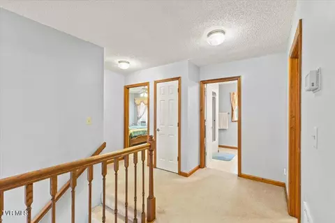 Entry Way - 515 Scioto Road Unicoi Tn 37692, Unicoi, TN 37692 photo 7 of 9