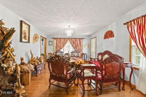 Dining - 515 Scioto Road Unicoi Tn 37692, Unicoi, TN 37692 photo 1 of 2