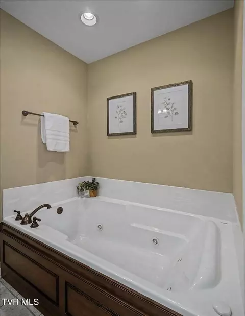Bath - 34 Bridgewater Court - Gray Tn 37615, Gray, TN 37615 photo 3 of 13