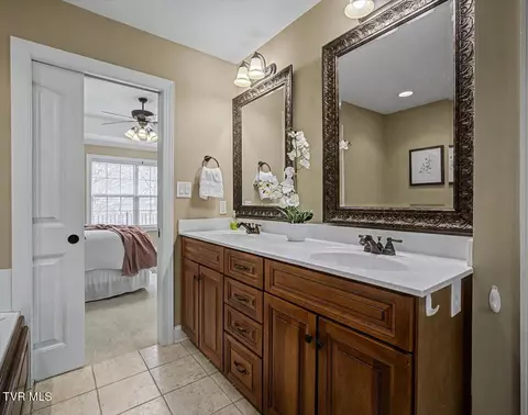 Bath - 34 Bridgewater Court - Gray Tn 37615, Gray, TN 37615 photo 2 of 13