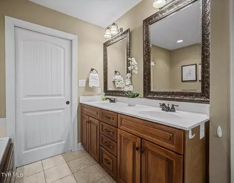 Bath - 34 Bridgewater Court - Gray Tn 37615, Gray, TN 37615 photo 5 of 13