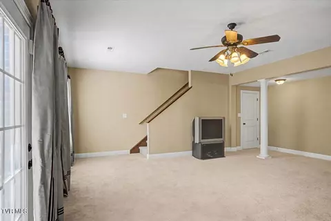 Living - 34 Bridgewater Court - Gray Tn 37615, Gray, TN 37615 photo 4 of 5
