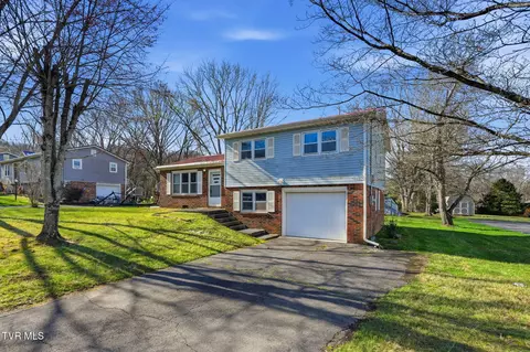 2610 Austin Village Boulevard Johnson City Tn 37601, Johnson City, TN 37601