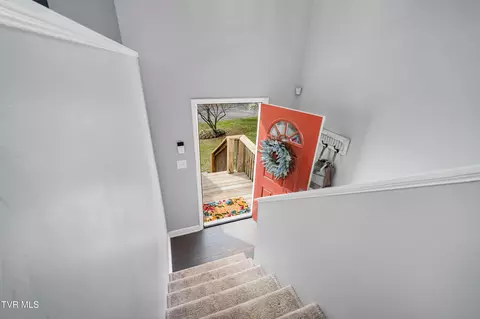 Entry Way - 283 Ridgeview Drive Gray Tn 37615, Gray, TN 37615 photo 1 of 4