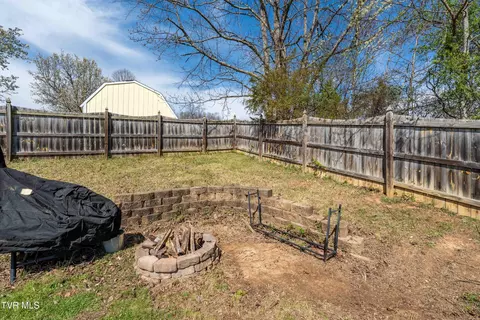 Exterior - 283 Ridgeview Drive Gray Tn 37615, Gray, TN 37615 photo 9 of 16