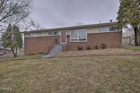 806 Hollis Street Kingsport Tn 37660, Kingsport, TN 37660
